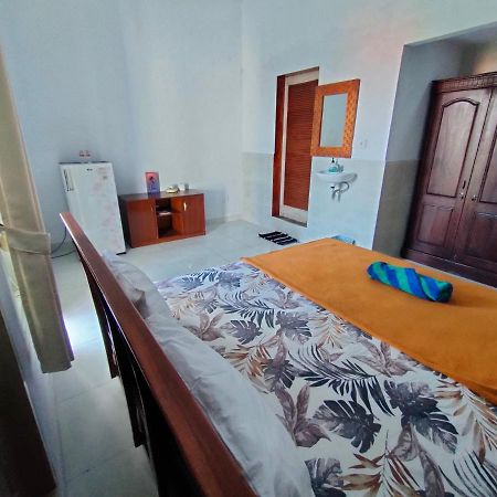 Roy Guest House Canggu Εξωτερικό φωτογραφία