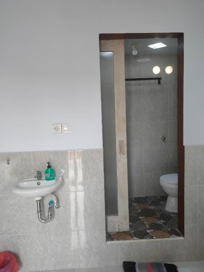 Roy Guest House Canggu Δωμάτιο φωτογραφία